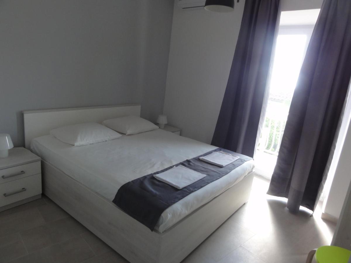 Apartmani Lara Gradac  Extérieur photo
