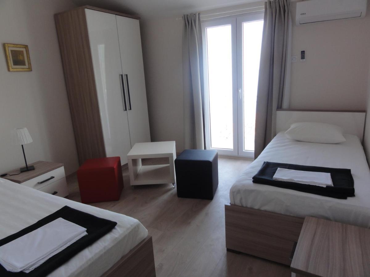 Apartmani Lara Gradac  Extérieur photo