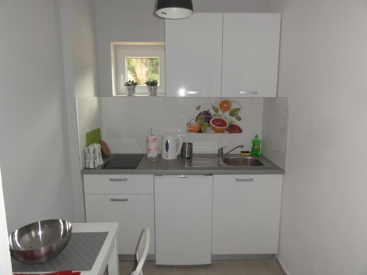 Apartmani Lara Gradac  Extérieur photo
