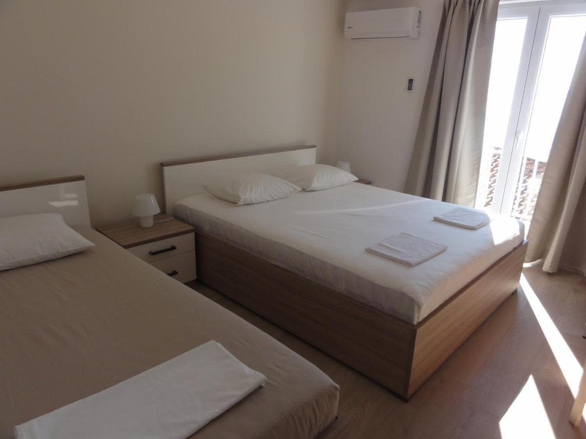 Apartmani Lara Gradac  Extérieur photo