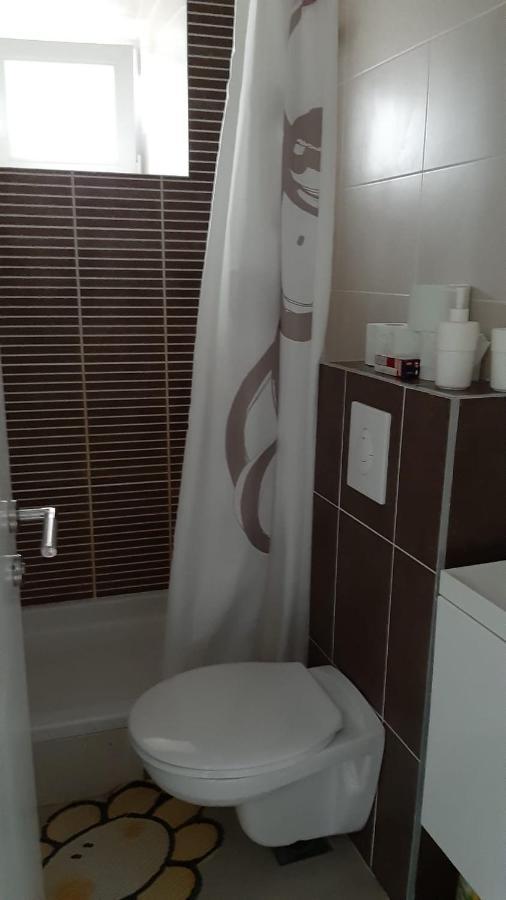 Apartmani Lara Gradac  Extérieur photo